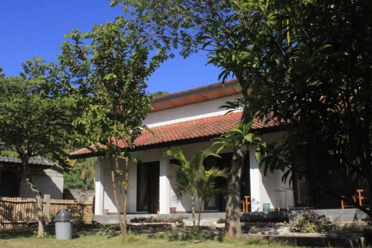 Barrel Homestay Areguling Kuta  Exterior photo