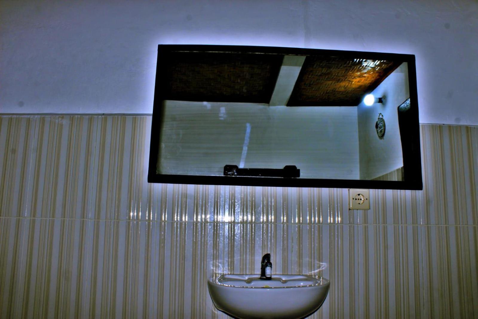 Barrel Homestay Areguling Kuta  Exterior photo