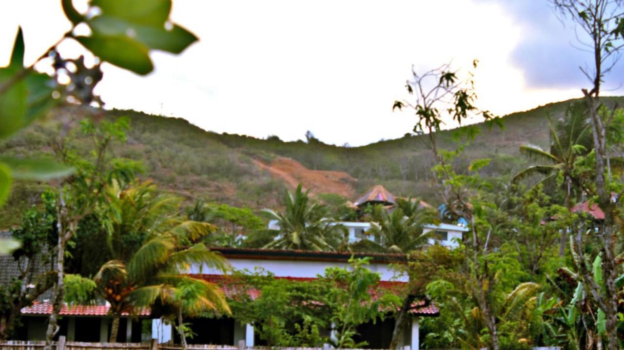 Barrel Homestay Areguling Kuta  Exterior photo
