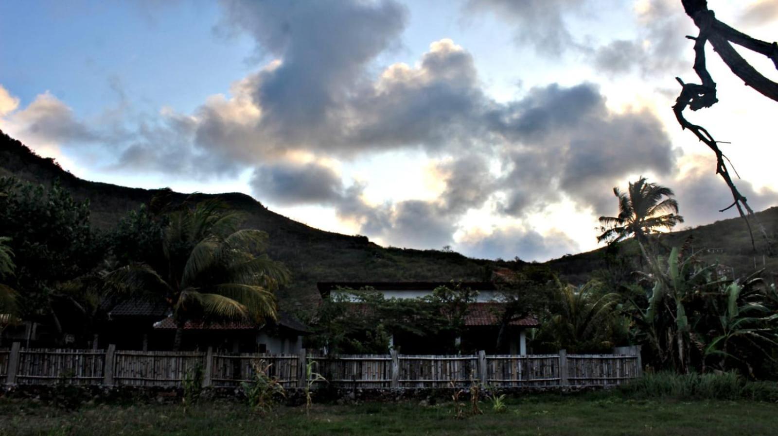 Barrel Homestay Areguling Kuta  Room photo